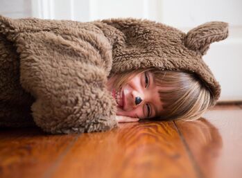 Sprawdź, dlaczego podłoga drewniana to najlepsze rozwiązanie do pokoju dziecięcego!