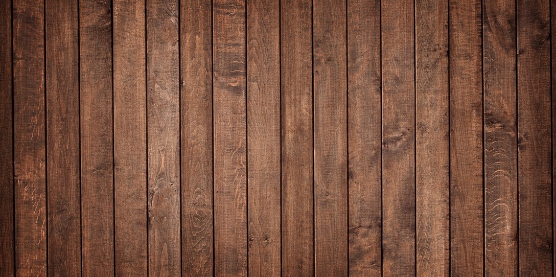 Jak kolor drewna podłogowego wpływa na odbiór wnętrza i samopoczucie mieszkańców?